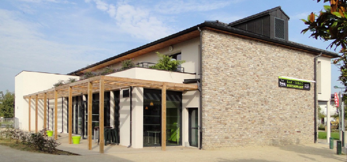 construction-dun-batiment-a-usage-commercial-dhabitat-1